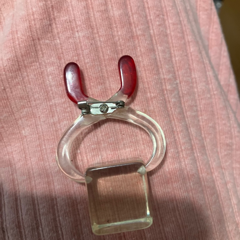 Vintage  spinning Lucite, floating ice cube brooch pin